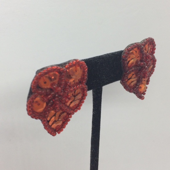 3/$30 VINTAGE 80s SEQUINS SEED BEAD LEATHER BACK EARRINGS - Picture 7 of 9